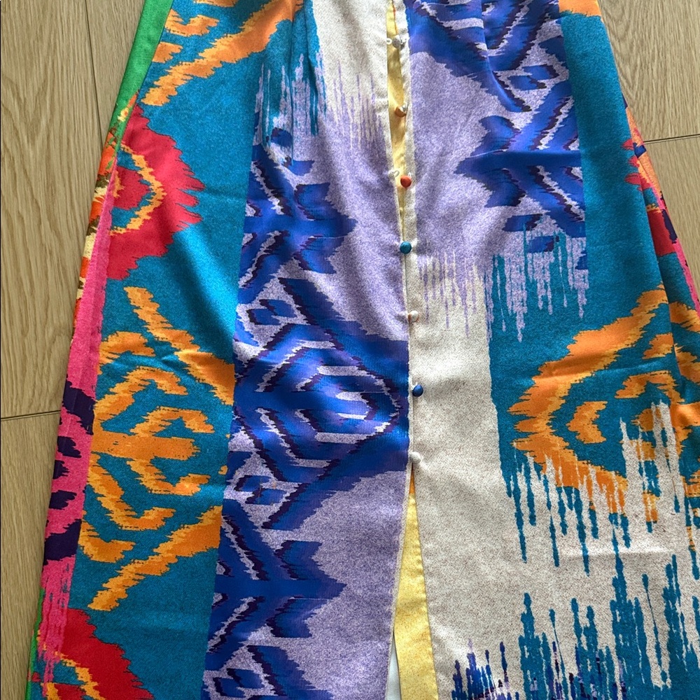 Colorful Maxi Dress with Strappy Design - Picture 3 of 5